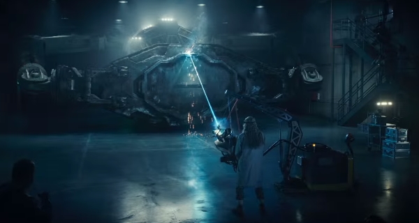 2 new Independence Day: Resurgence movie clips introduce us to the Brackish Okun Laser!