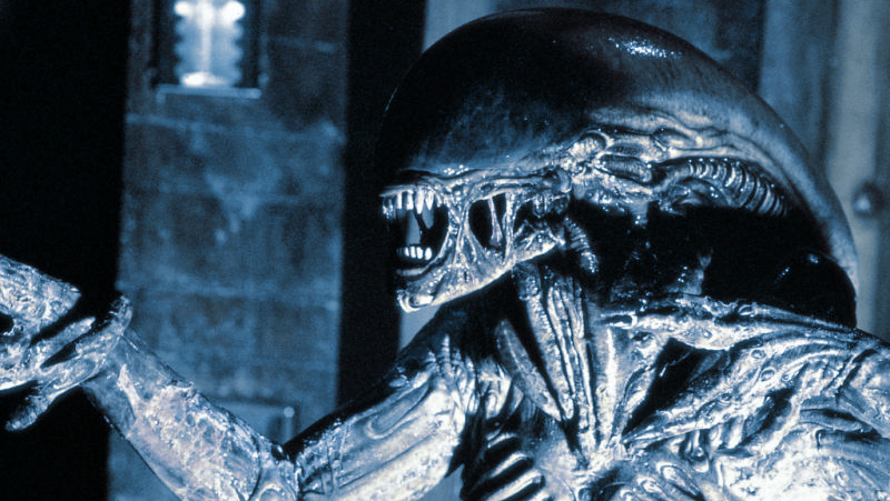 Alien FX TV series is a prequel to the Alien movies, erasing Alien vs. Predator from canon!