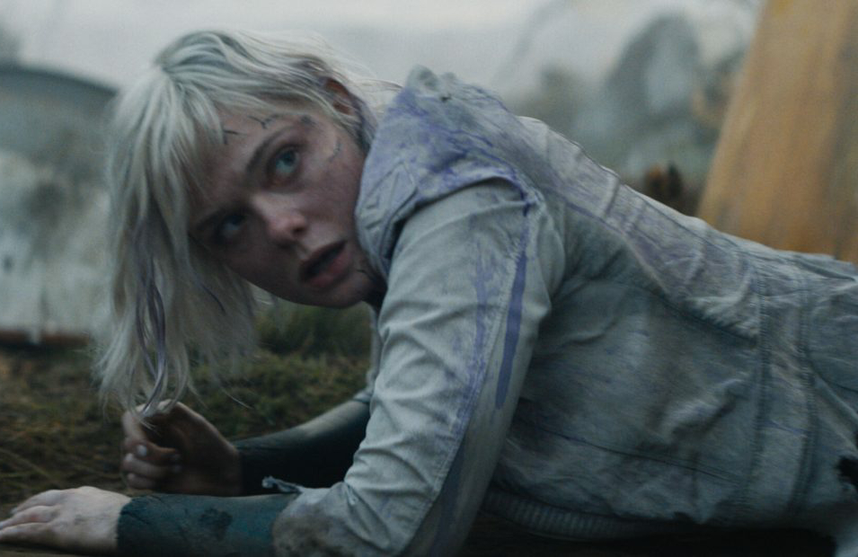 Dan Trachtenberg confirms Elle Fanning’s Thia is a Weyland-Yutani synthetic in Predator: Badlands!
