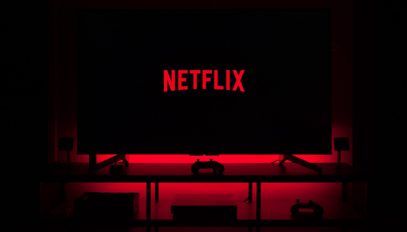 Learn how Netflix movie and search suggestions algorithm works