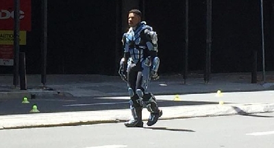John Boyega spotted in Jaeger Pilot armor on the set of Pacific Rim 2!
