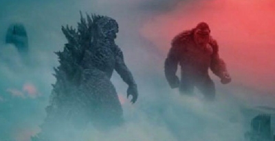 New Godzilla Vs Kong Poster Shows Titans Towering Over An Entire City Godzilla News Godzillavskong