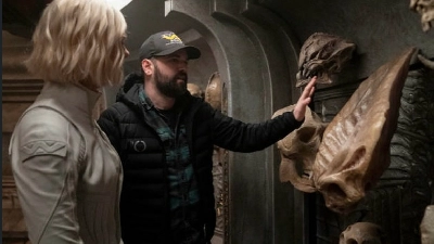 Predator: Badlands News: New Predator: Badlands behind-the-scenes image from the Trophy Room!