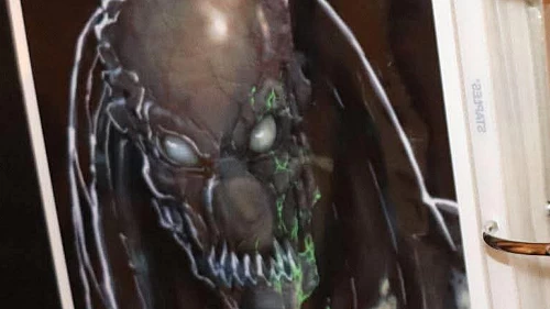 Rare AvP sequel art booklet reveals Berserker mask was originally intended for the Wolf Predator!