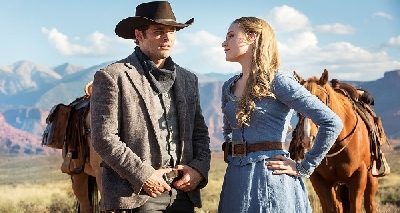 Westworld: Invitation to the set with Jonathan Nolan, and short bonus teasers.