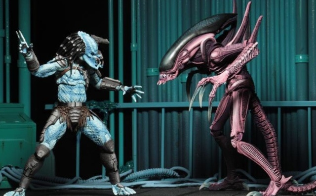 Movie Deco Alien vs. Predator Aliens Set of 3 From NECA