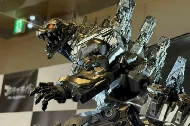 A closer look at Toho's new Mechagodzilla design unveiled at Godzilla ride opening!
