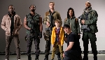 Shane Black shares first Photo from the Predator!