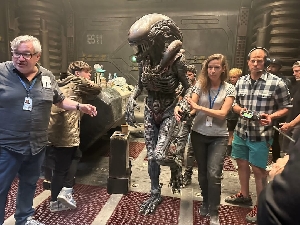 Alien: Romulus Xenomorph suit BTS