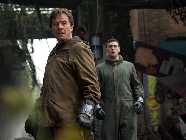 Bryan Cranston and Aaron Johnson in Godzilla (2014)