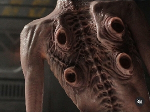 Creating the Offspring Alien (BTS)