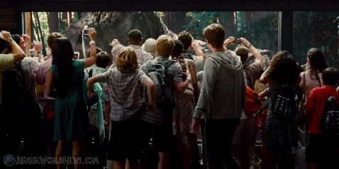 Jurassic World Global Trailer Screenshot