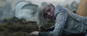 Thia (Elle Fanning) in Predator: Badlands