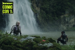 Thia and Dek in Predator: Badlands