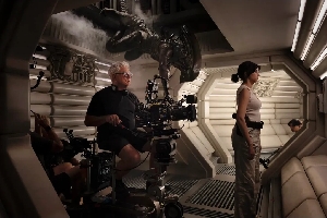 Xenomorph attacks Zoya behind the scenes