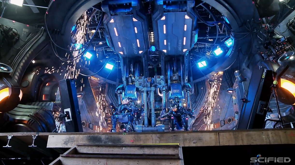 Pacific Rim: Oversized Robot Sets Featurette