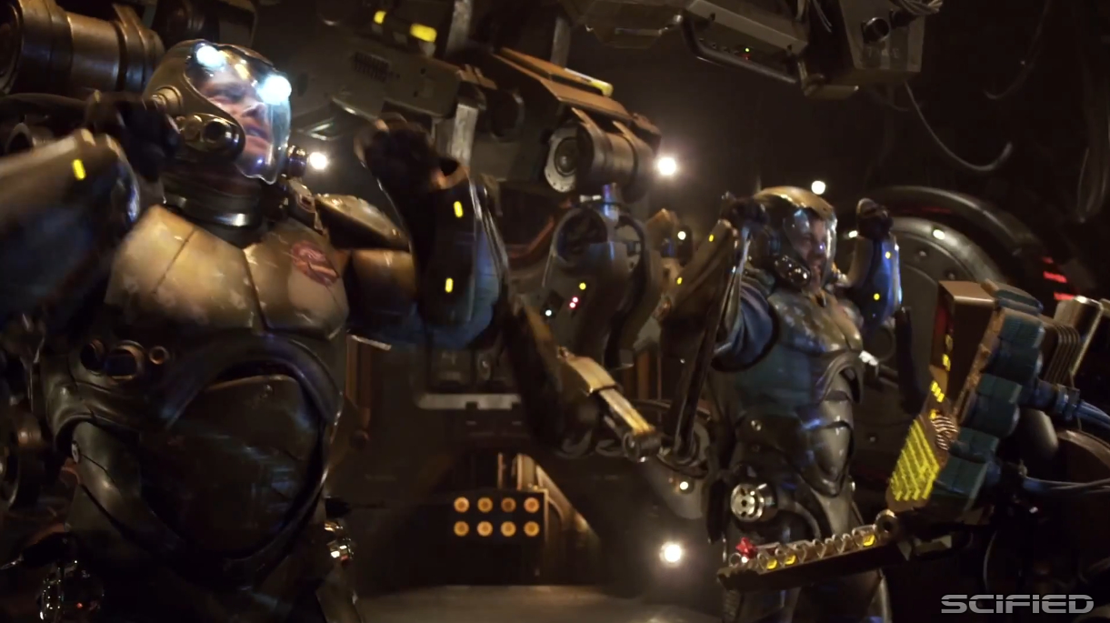 Pacific Rim: Oversized Robot Sets Featurette - Pacific Rim Trailer ...