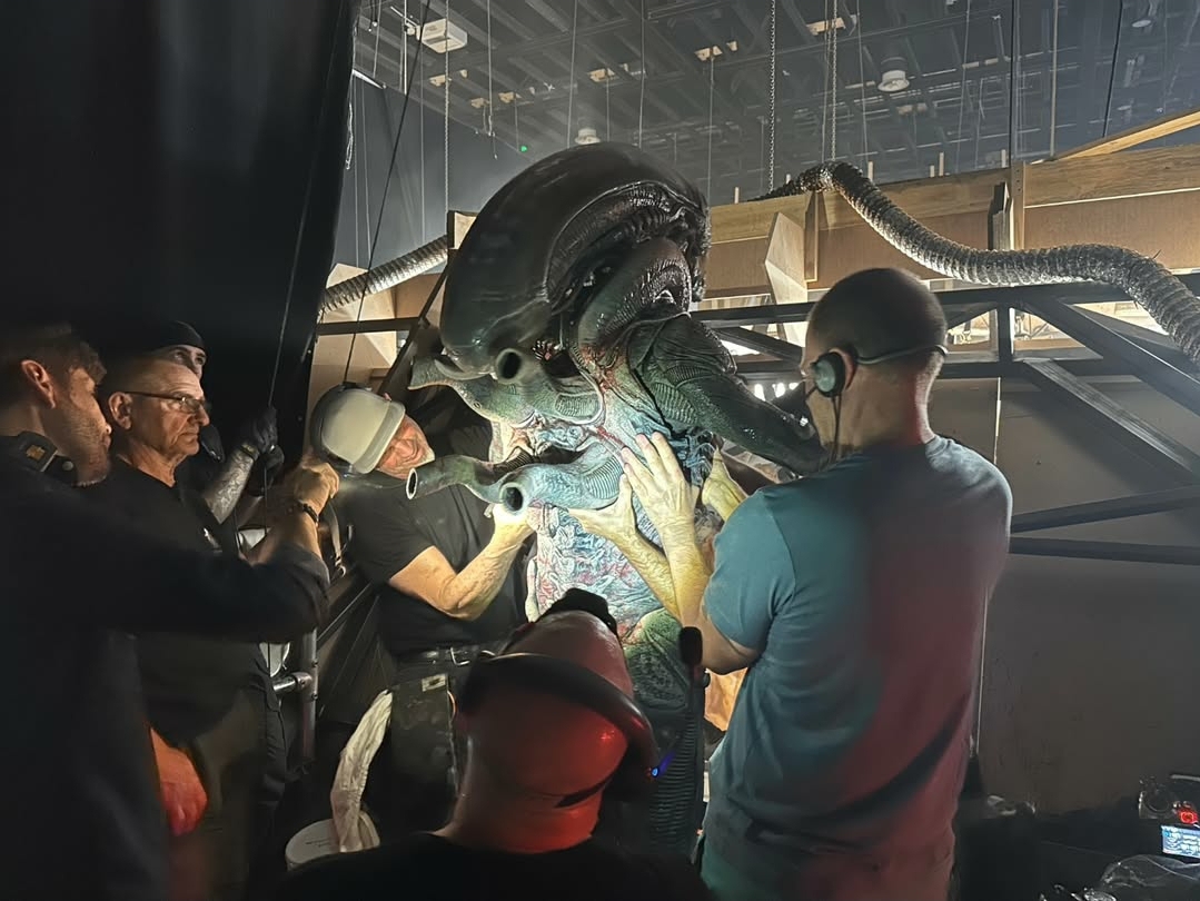 Alien: Romulus Xenomorph suit BTS