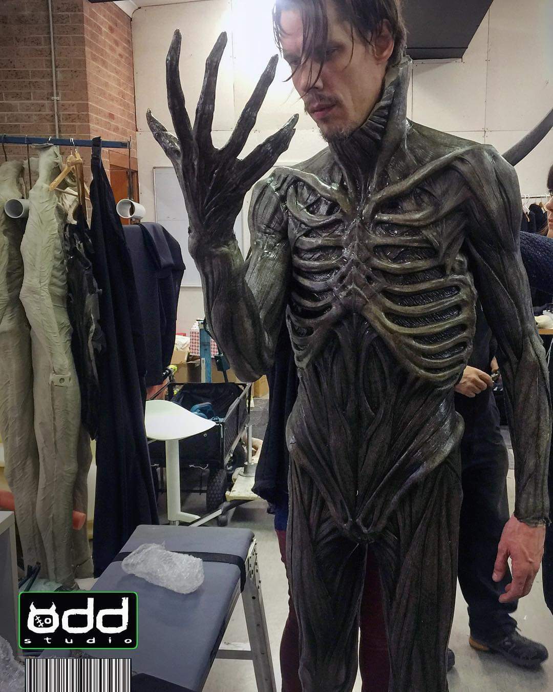Alien Covenant Xenomorph suit (Rare Photo)