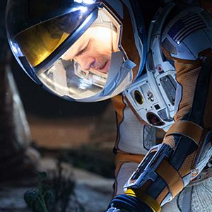 7 New The Martian Movie Stills and Plot Details Released!