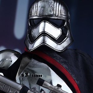 Sideshow Reveal New Hot Toys Captain Phasma Sixth Scale Figure!