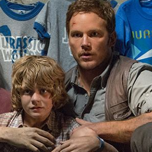 Chris Pratt Emulates Alan Grant in New Jurassic World Movie Still!
