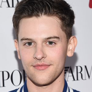 Travis Tope joins Indpendence Day 2 Cast!