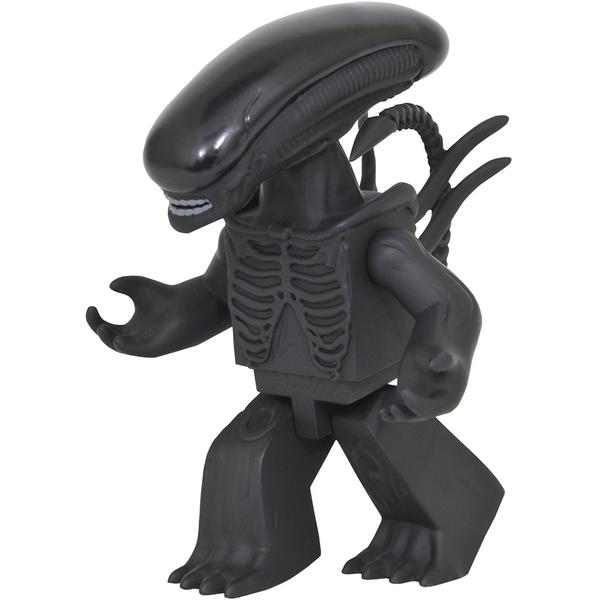 Diamond Select Toys Reveal Their First ALIEN: COVENANT Vinimate Xenomorph! 