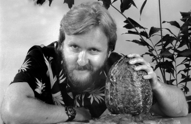 Old photo of James Cameron and an Alien egg