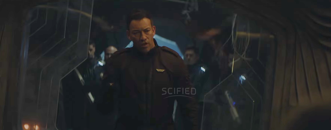 Abe in Predator: Badlands