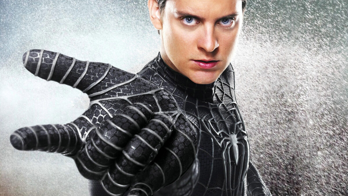 Sony Pictures is reportedly considering bringing Tobey Maguire and